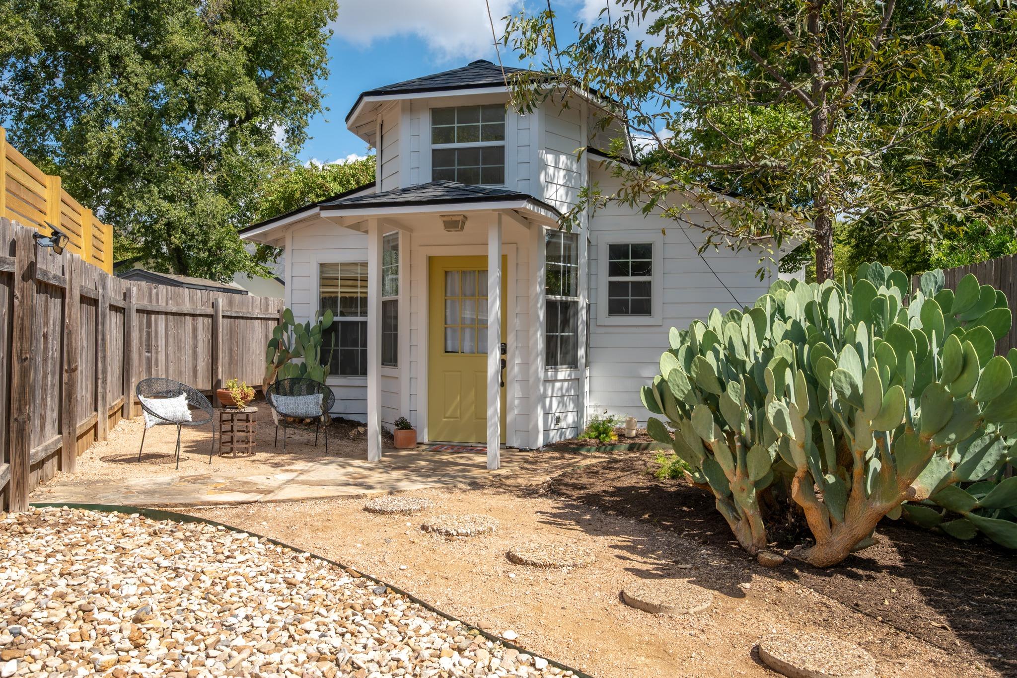 1914 Alegria RD