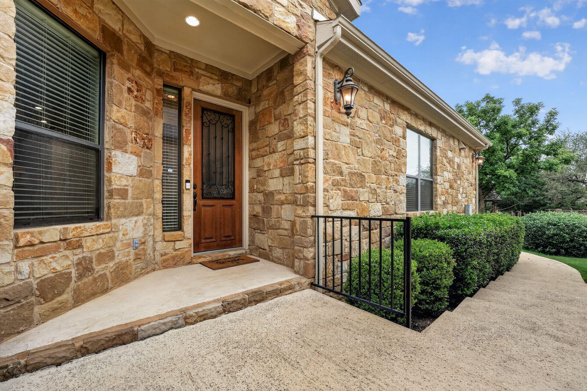 14 PRESTONWOOD CIR