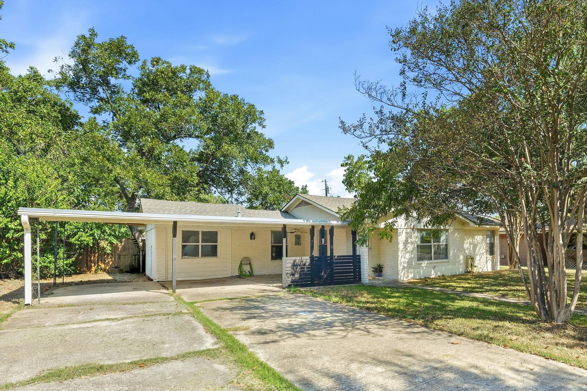 904 Kirk ST