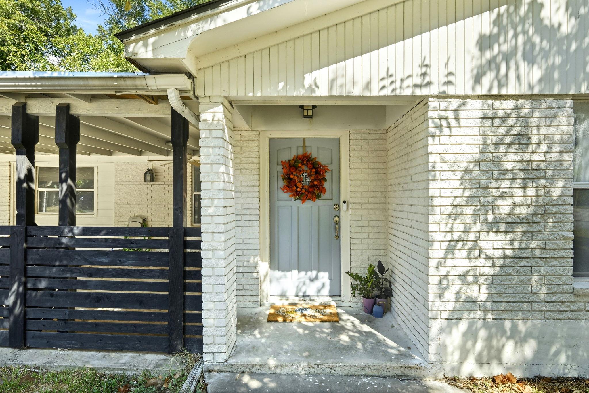 904 Kirk ST