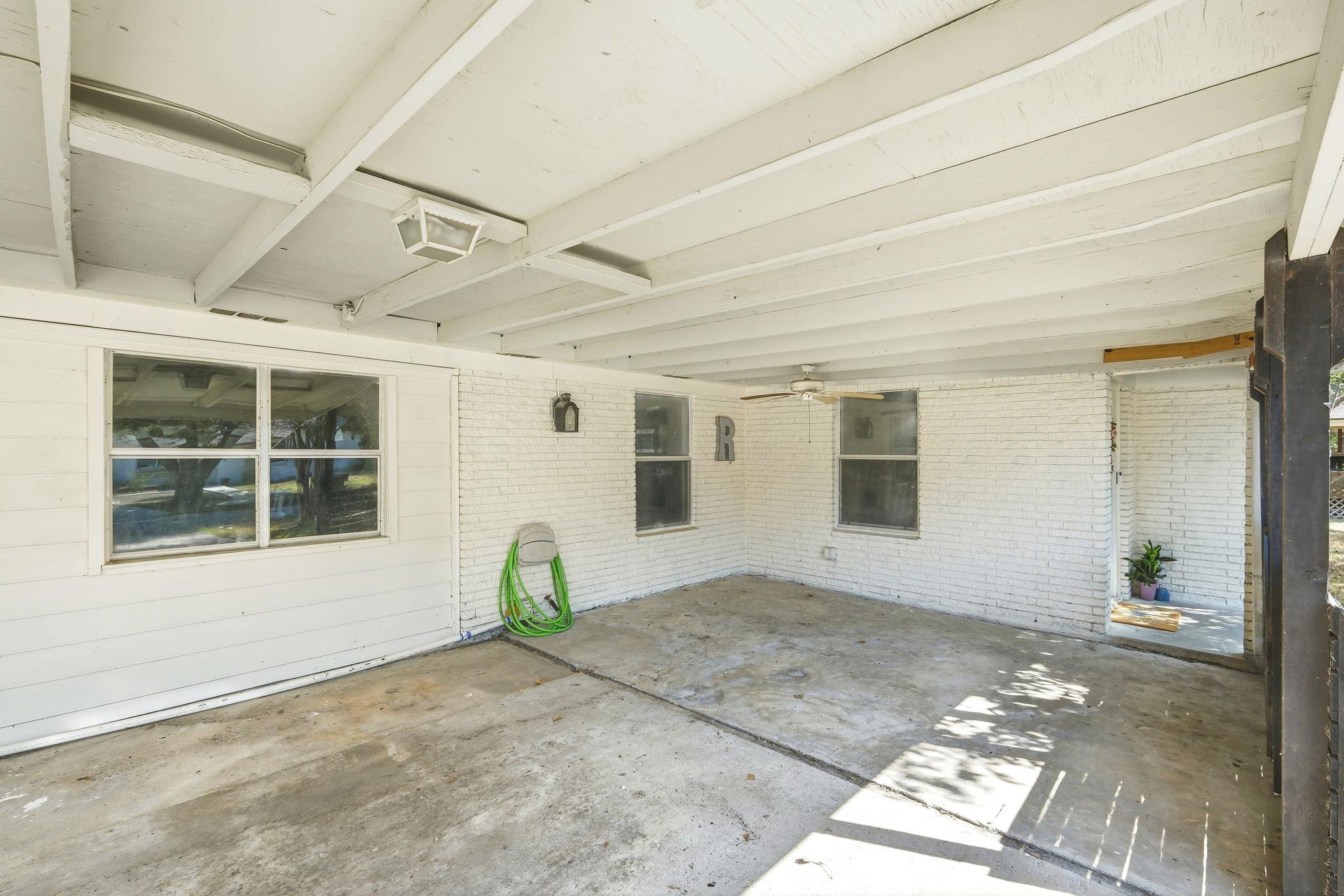 904 Kirk ST