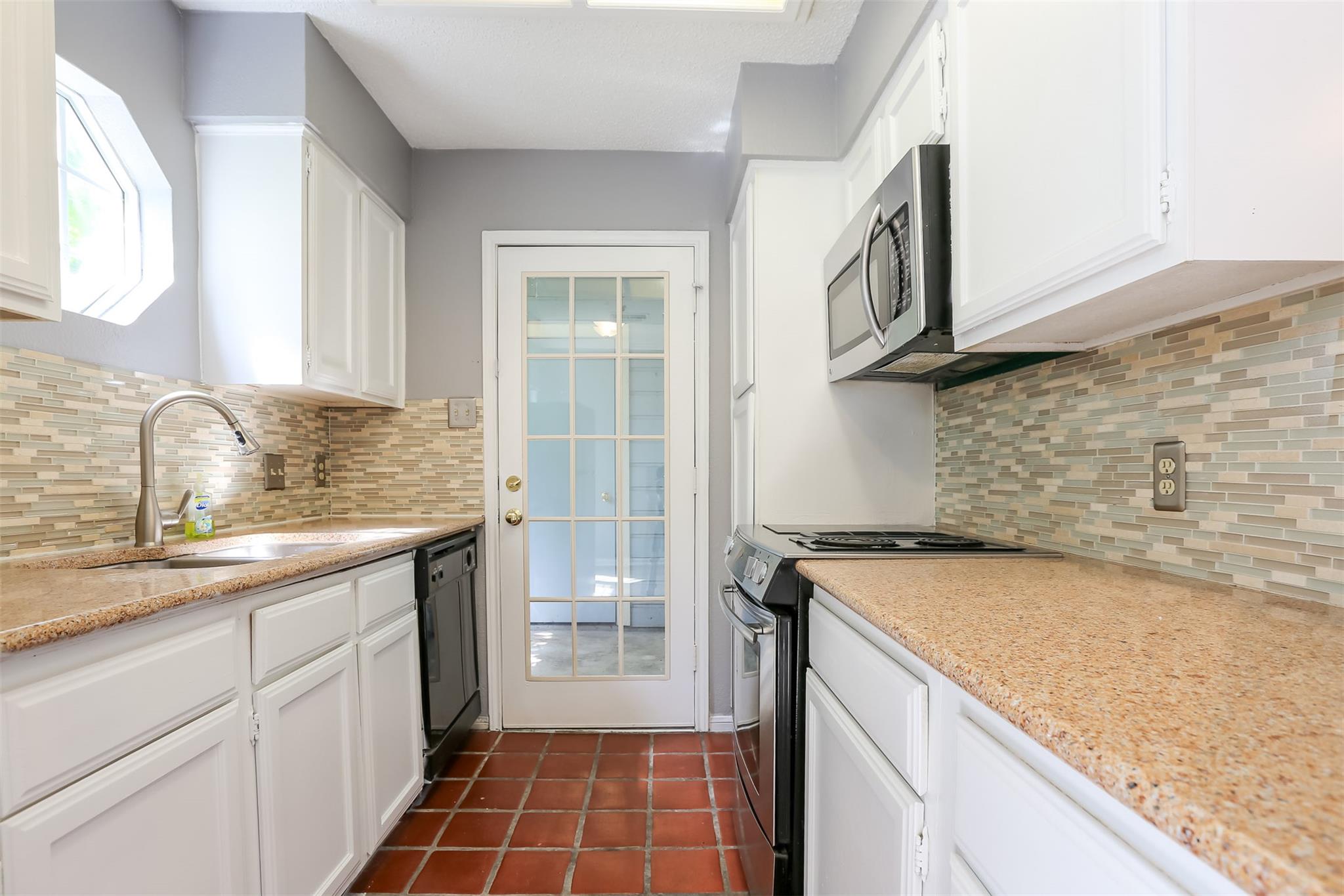 3111 Tom Green ST 105