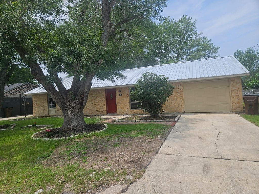 Photo of 1401 Trinity ST, Lockhart, TX 78644 (MLS # 9791759)