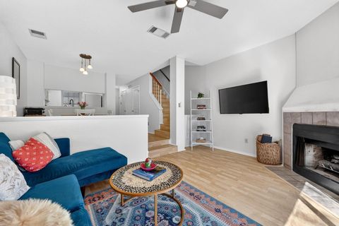 Photo of 1411 Gracy Farms LN #118, Austin, TX 78758 (MLS # 5106944)