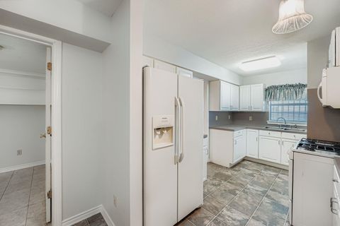 Tiny photo for 2308 Santa Rita ST, Austin, TX 78702 (MLS # 8047742)