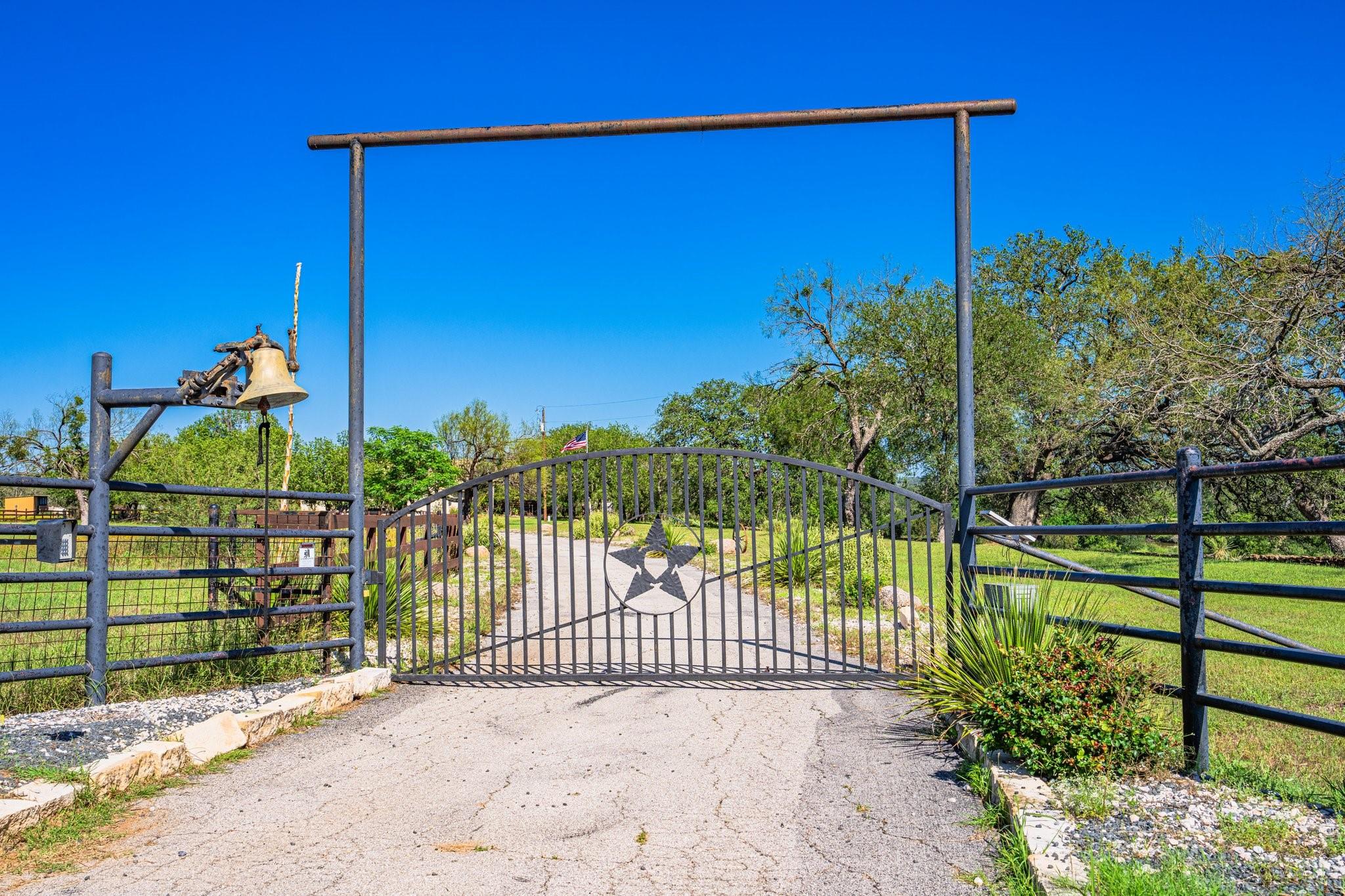 2054 Ranch Road 1320