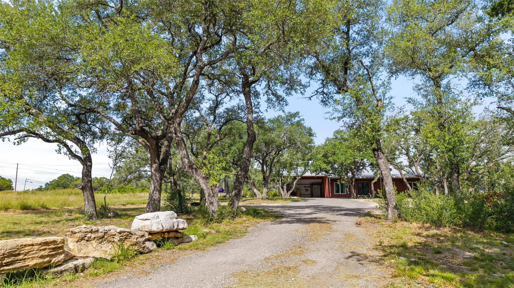 101 Rough Hollow RD