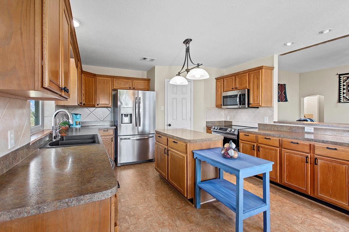 1003 Canyon View RD