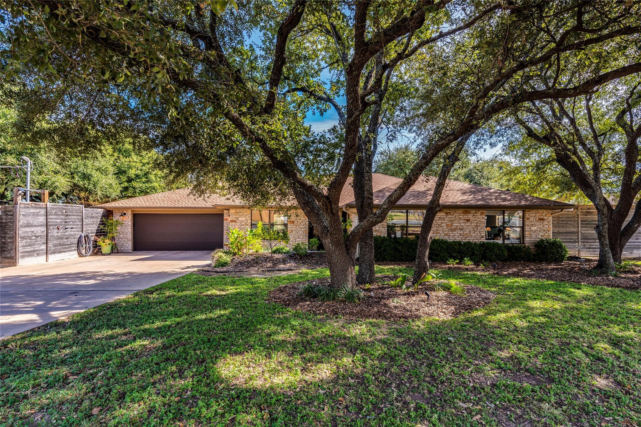 12227 Tanglewild DR