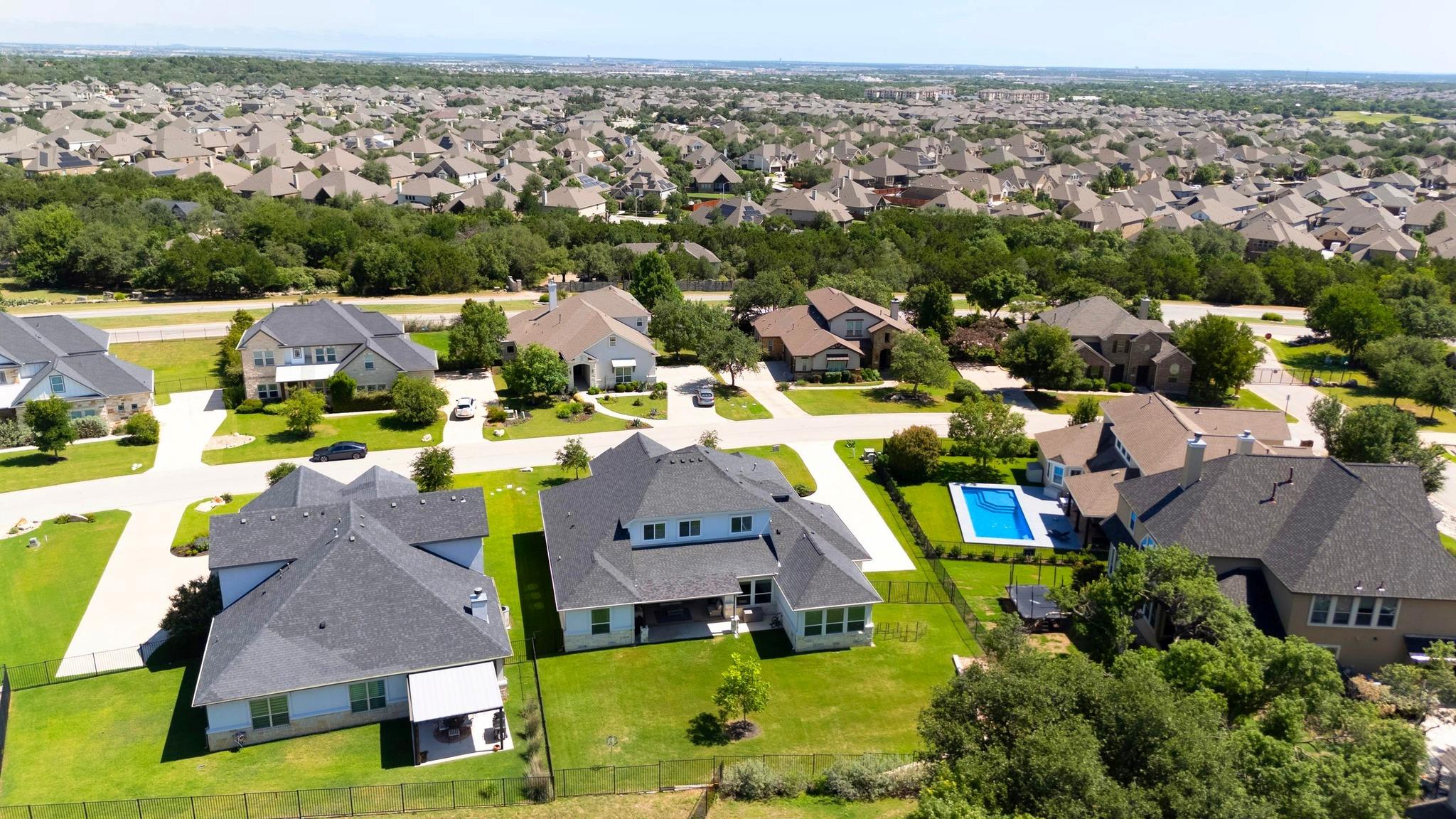 2208 Quarry LOOP