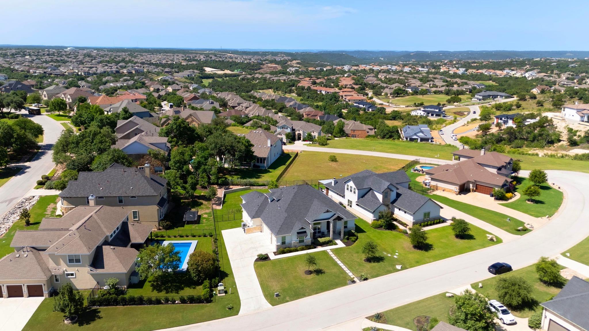 2208 Quarry LOOP