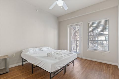 Photo of 2515 Pearl St #501, Austin, TX 78705 (MLS # 3386410)