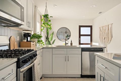 Photo of 6003 Jain LN #A, Austin, TX 78721 (MLS # 1737574)