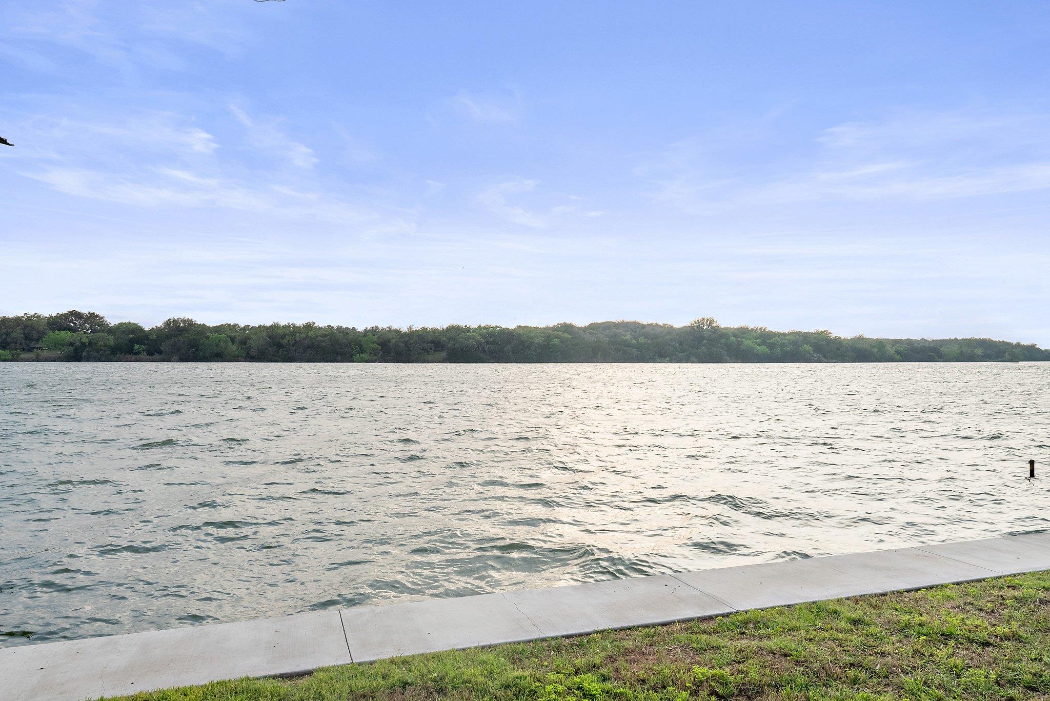 932 Scenic LOOP