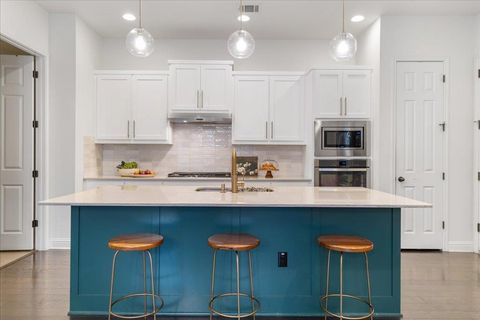5305 Allamanda DR Austin TX 78739