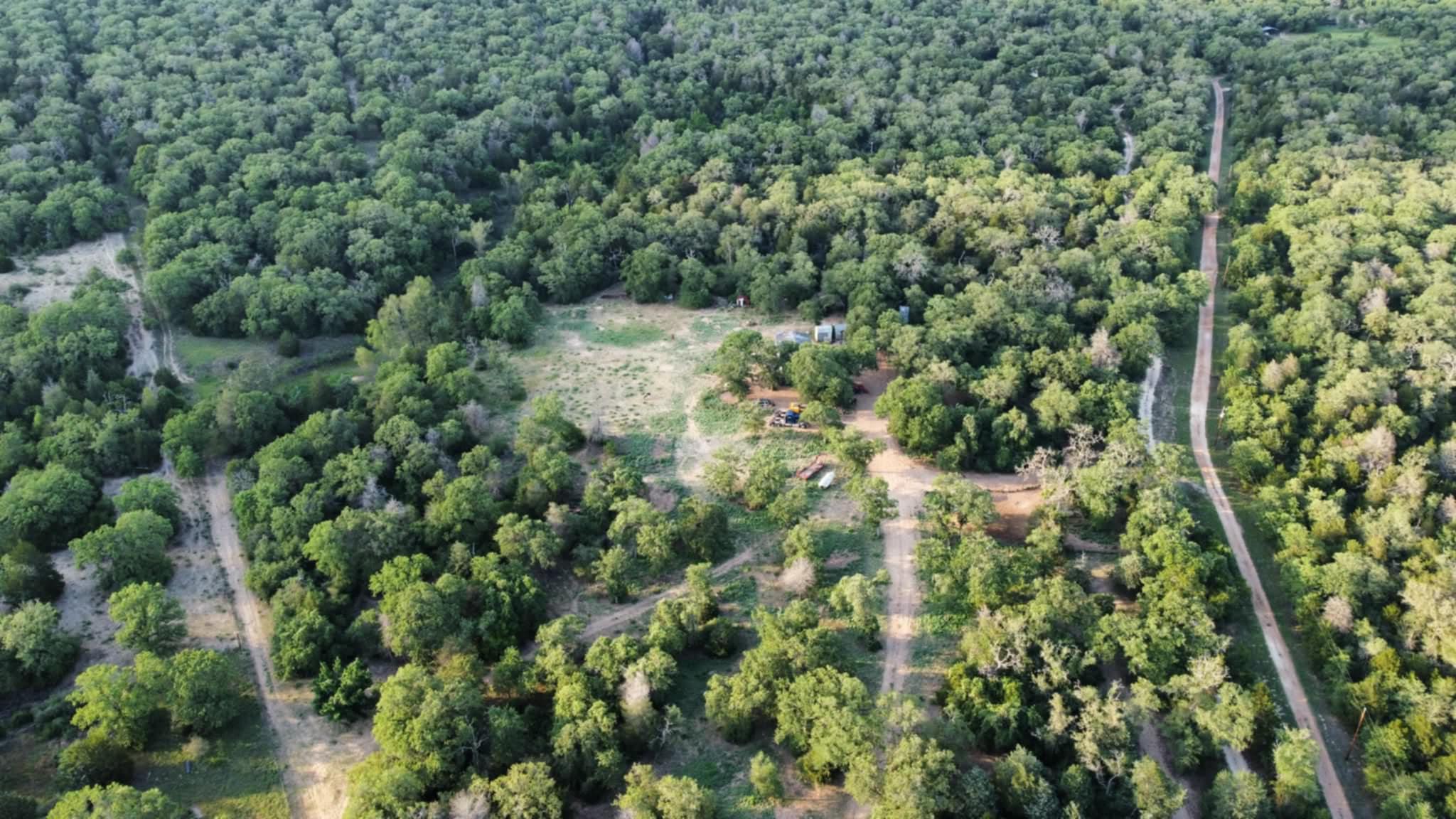 1085 Private Road 3063