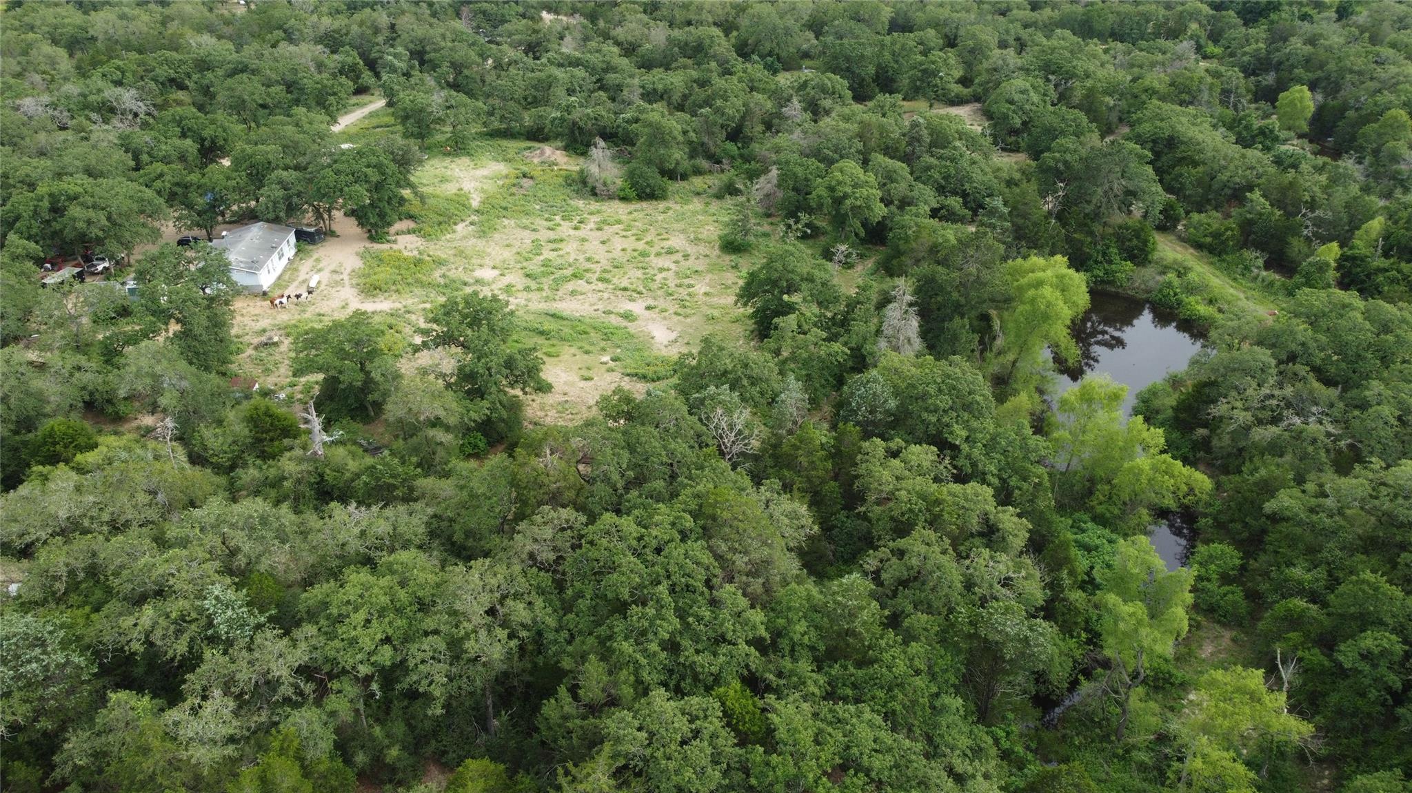 1085 Private Road 3063