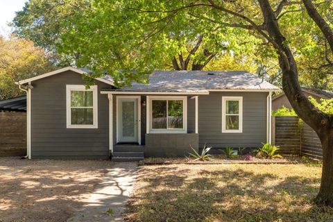 Photo of 6511 Chesterfield Ave, Austin, TX 78752 (MLS # 9974052)