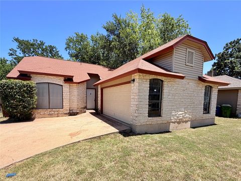 Photo of 2013 James PL, Round Rock, TX 78664 (MLS # 1699934)