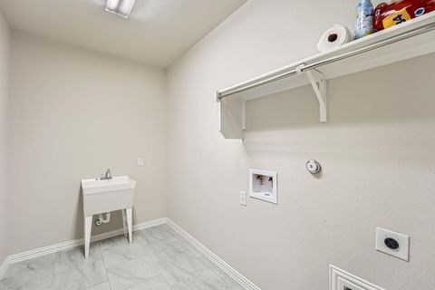 Tiny photo for 7213 Pace Ravine DR, Lago Vista, TX 78645 (MLS # 9903233)