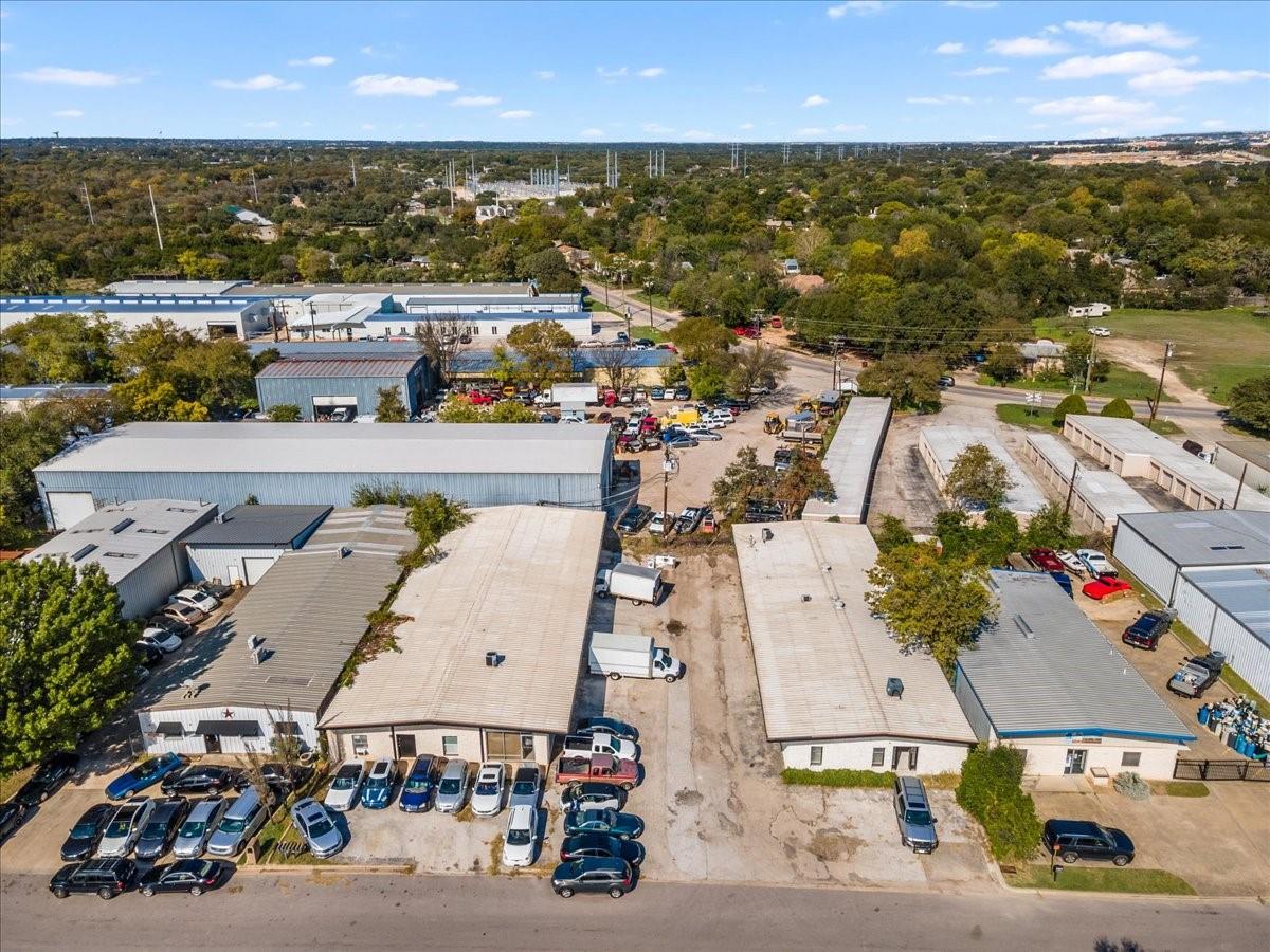 1500-1502 Brandi LN