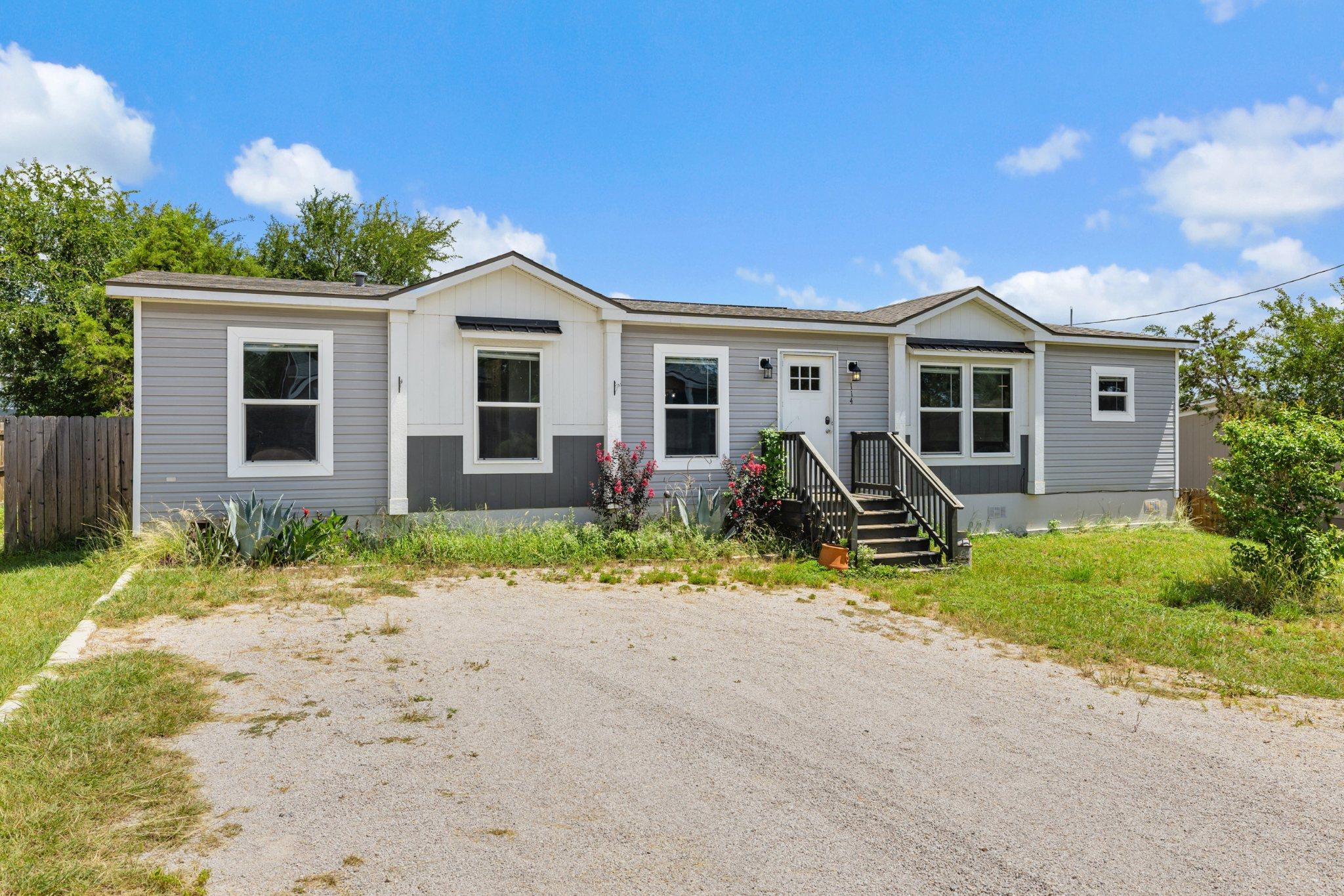 114 Brianna CIR
