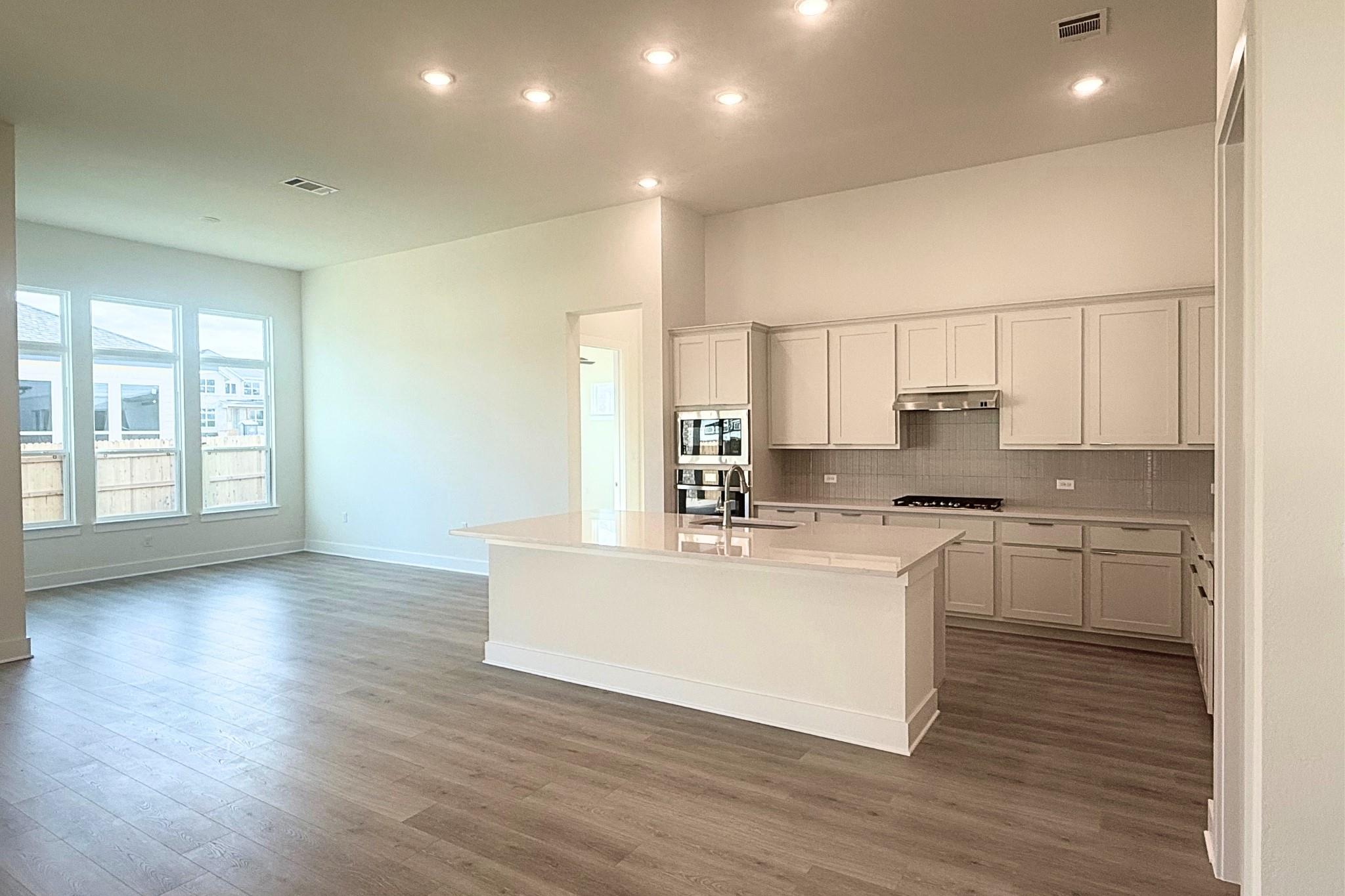 17313 Silverman DR