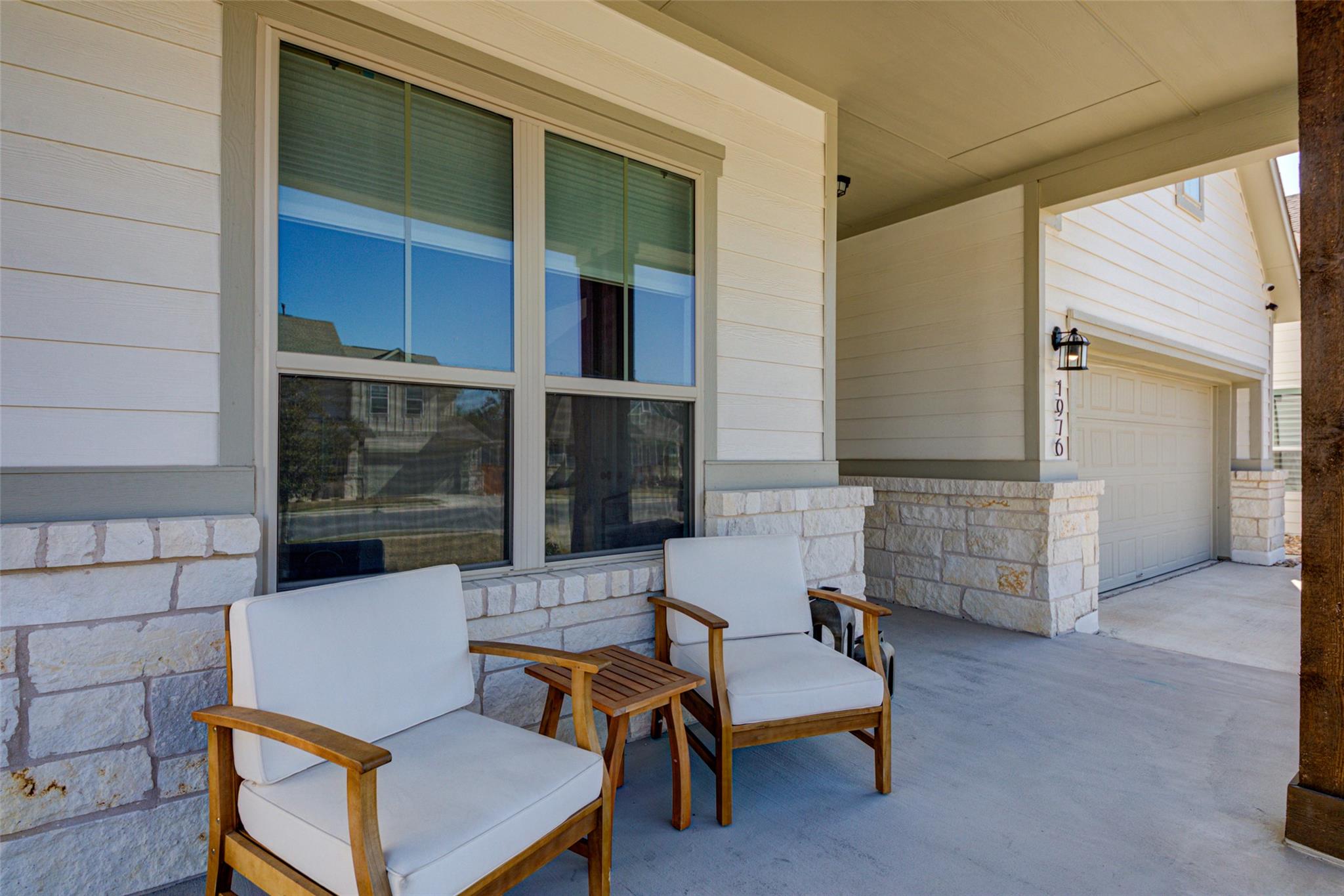 1976 Headwaters BLVD