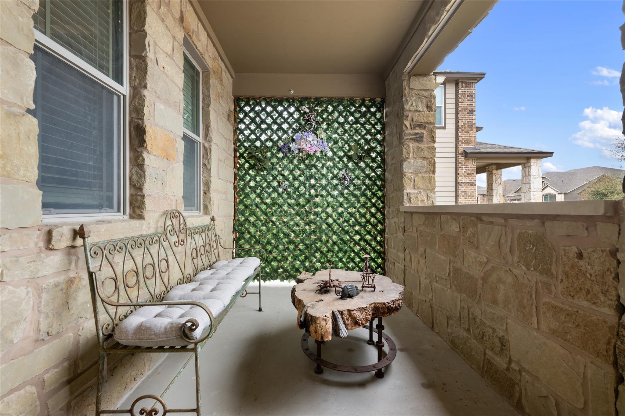 14221 James Garfield ST