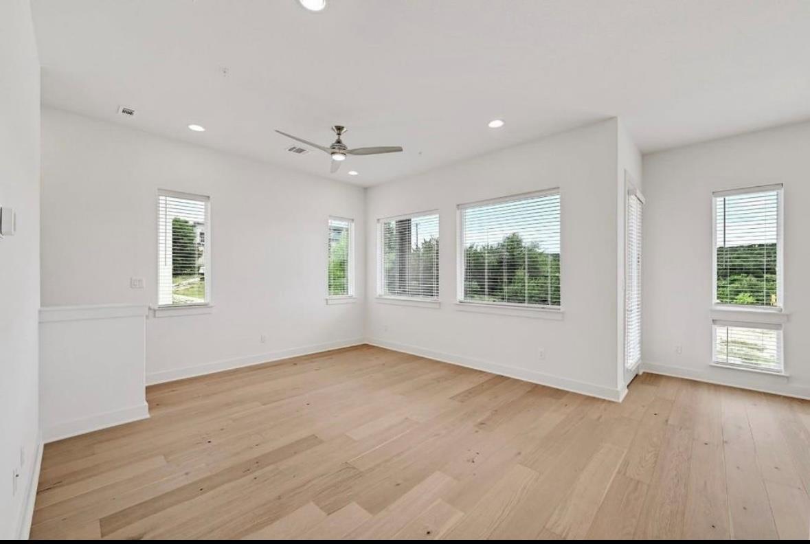 2050 Lohmans Spur RD 1802