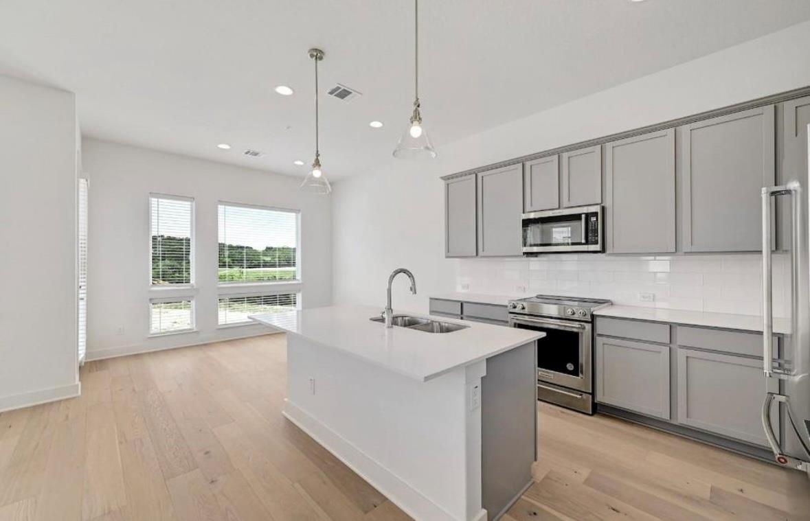 2050 Lohmans Spur RD 1802