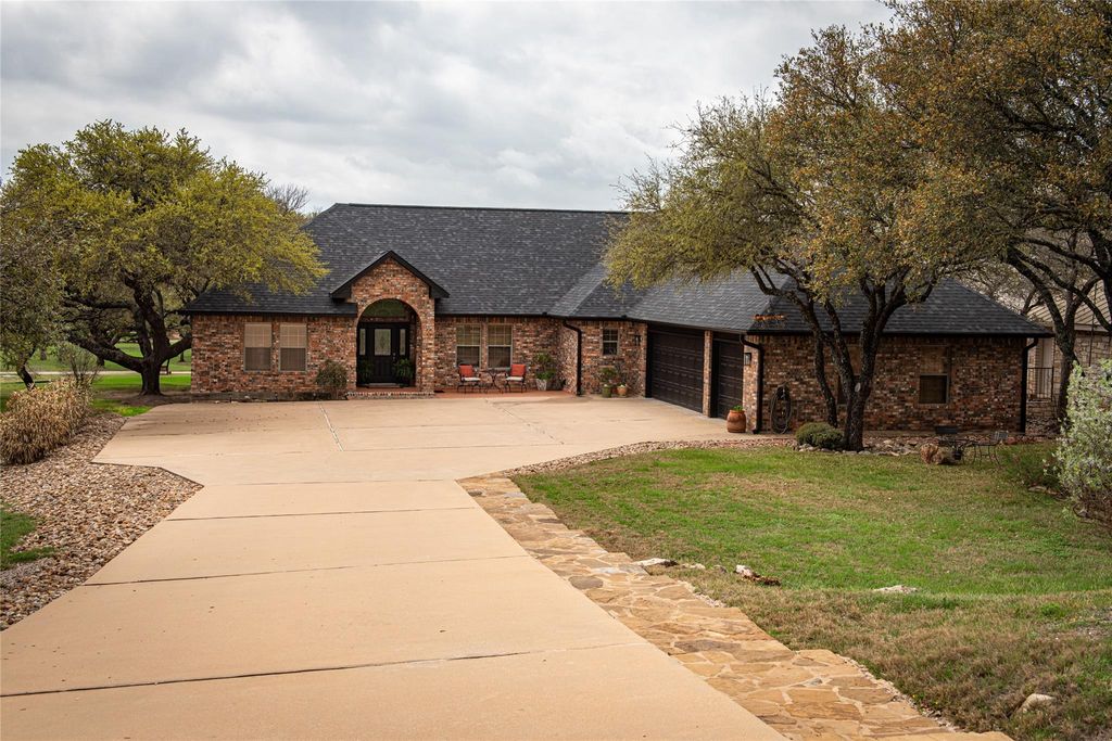 Photo of 105 Wallace Riddell DR, Burnet, TX 78611 (MLS # 5372661)