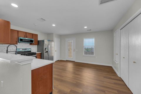 Tiny photo for 11617 Briarcreek LOOP, Manor, TX 78653 (MLS # 4205779)