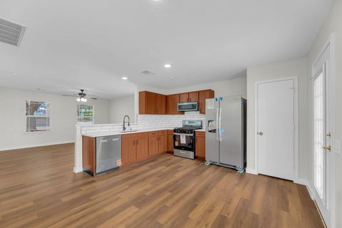 Tiny photo for 11617 Briarcreek LOOP, Manor, TX 78653 (MLS # 4205779)