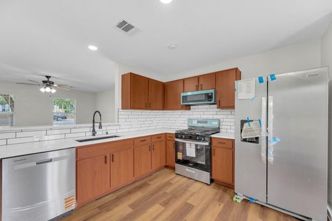 Tiny photo for 11617 Briarcreek LOOP, Manor, TX 78653 (MLS # 4205779)