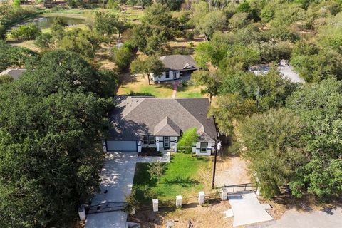 A home in Del Valle