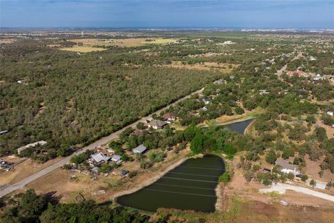 A home in Del Valle