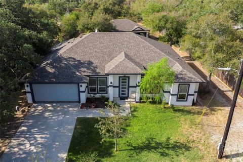 A home in Del Valle