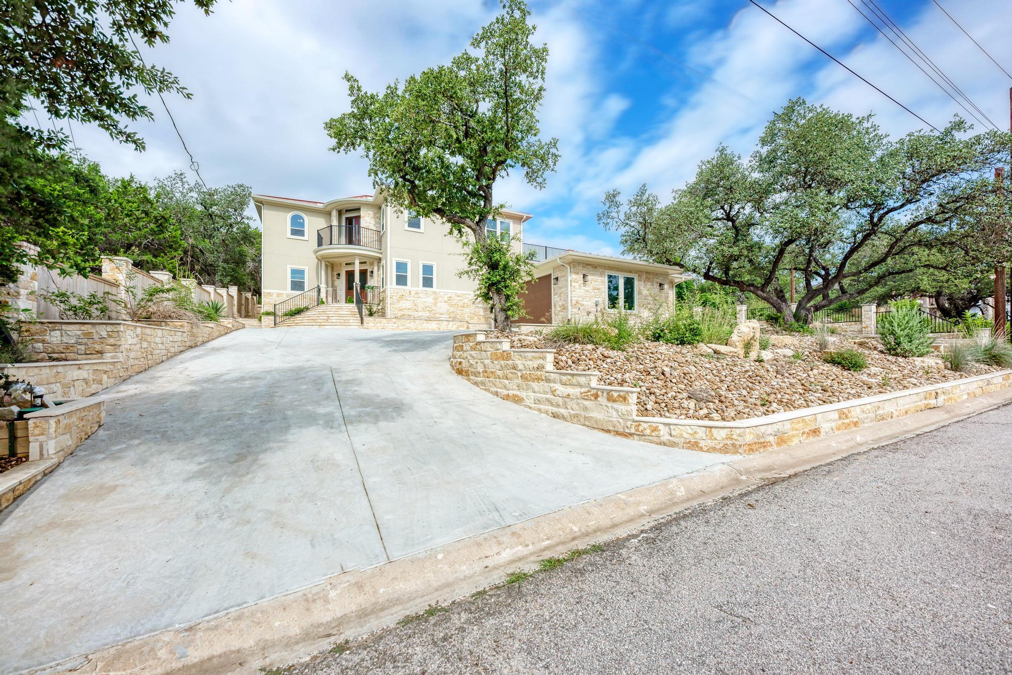 13201 Mansfield DR