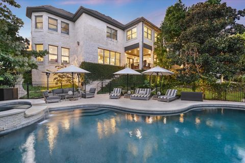 Photo of 2201 Far Gallant Dr, Austin, TX 78746 (MLS # 8355761)