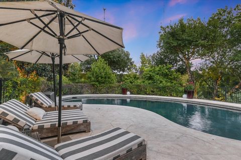 Tiny photo for 2201 Far Gallant Dr, Austin, TX 78746 (MLS # 8355761)