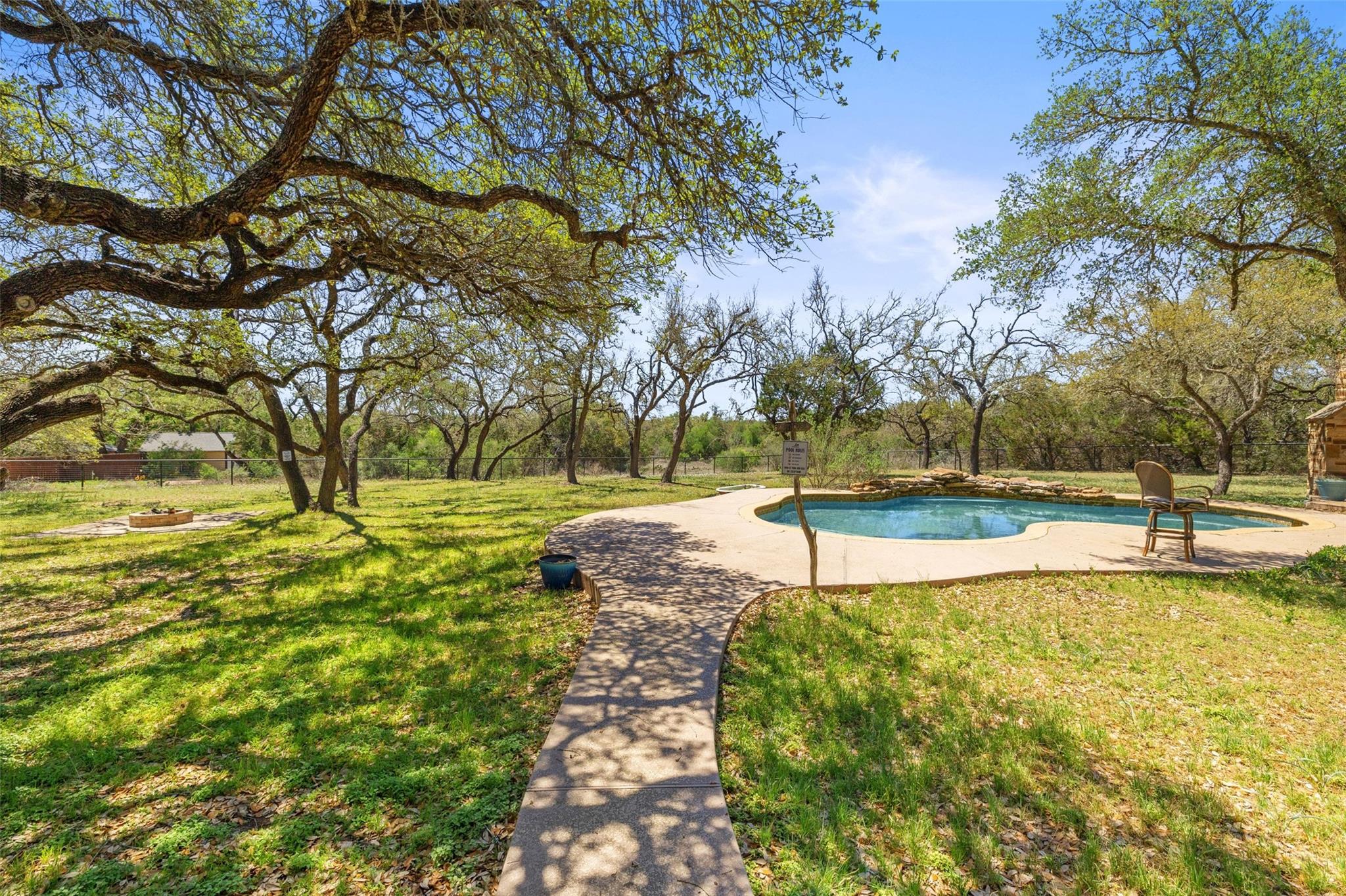 815 Elliott Ranch RD