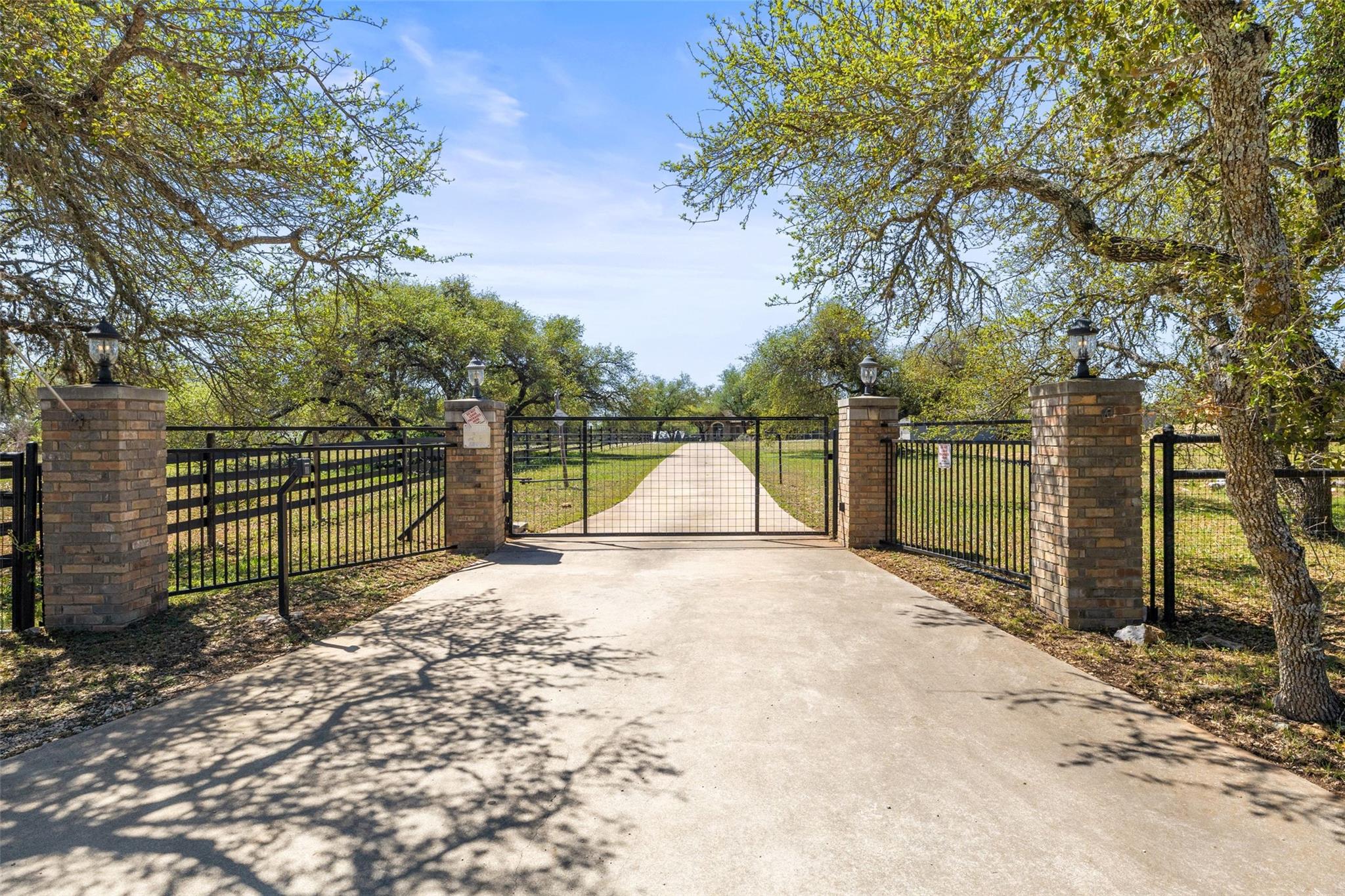 815 Elliott Ranch RD