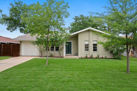 Photo of 506 Tamworth Ave, Austin, TX 78745 (MLS # 4460912)