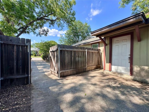 Photo of 2103 E 16th ST #Annex, Austin, TX 78702 (MLS # 2622952)