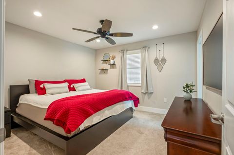 Tiny photo for 935 La Posada DR #148, Austin, TX 78752 (MLS # 4643084)