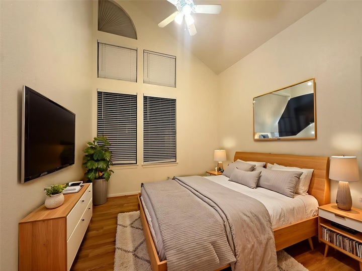 Photo 1 of 29 — 1906 Robbins PL 308, Austin, TX 78705