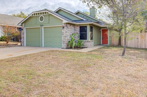 Photo of 12323 Tomanet TRL, Austin, TX 78758 (MLS # 8779555)