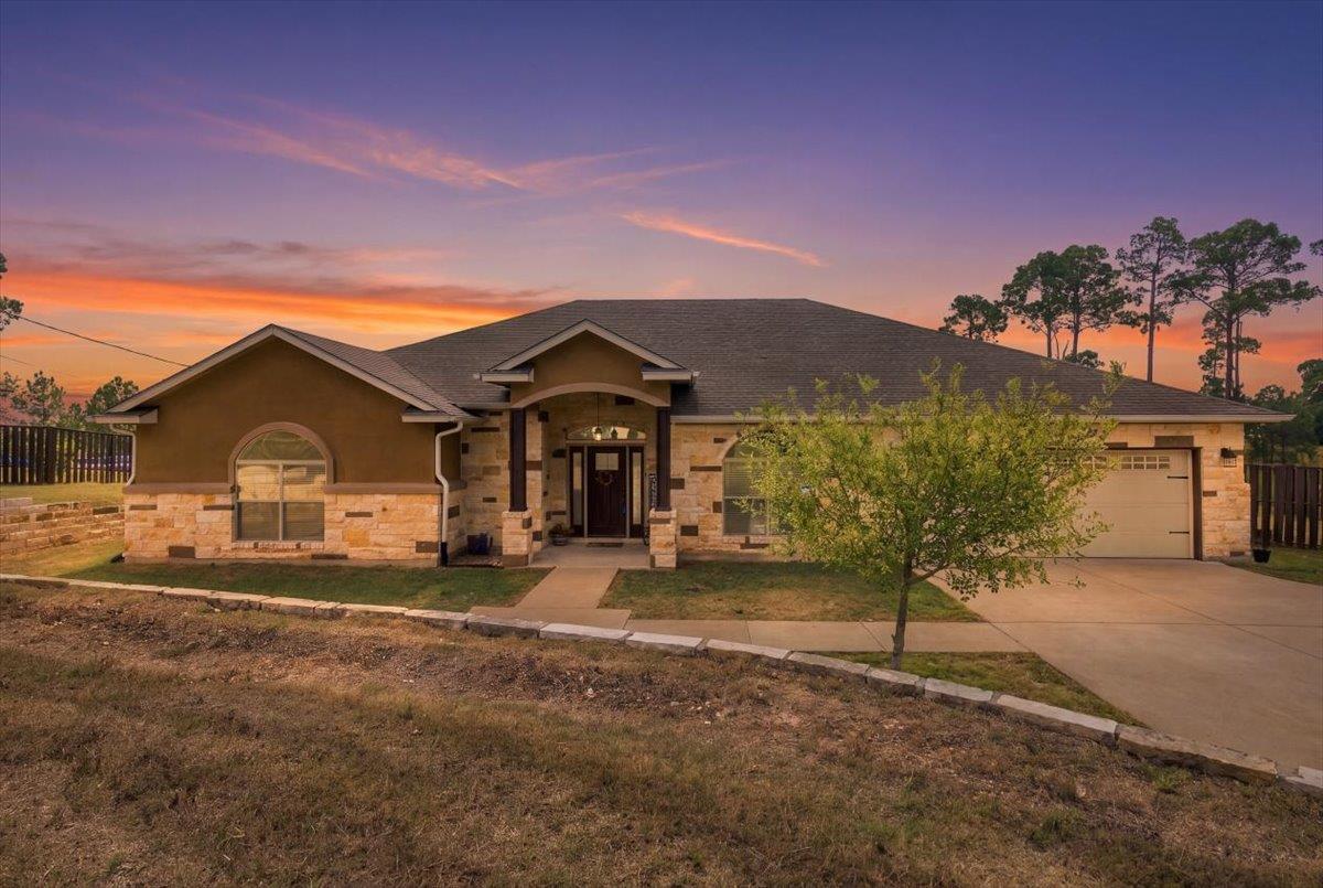 107 E Tanglebriar CT