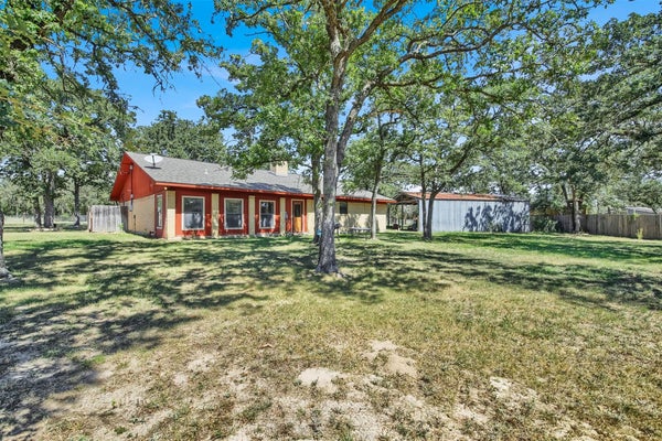 191 JORDAN LN, ELGIN, TX 78621 - Image ccdfdeb3e060507bdf9dd4c37b30e3f9/698173908